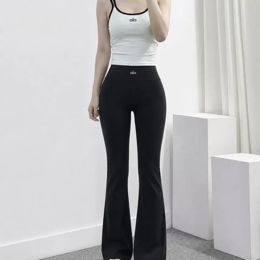 [BUNJANG] ALO Yoga Set - Crop Top and Bootcut Leggings / 새거 ALO 요가복 세트 알로세트 알로레깅스 알로나시 알로요가세트