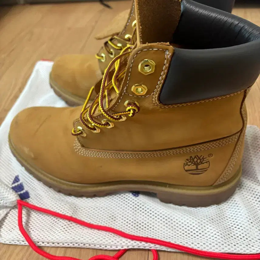 [BUNJANG] Timberland 6-Inch Classic Work Boots Yellow/Black / 팀버랜드 워커 6인치 옐로우/블랙 270