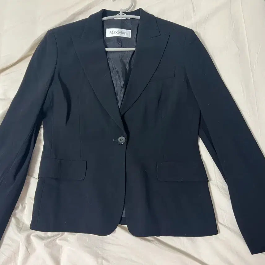 [BUNJANG] Max Mara Black Virgin Wool Jacket / 막스마라 블랙 자켓