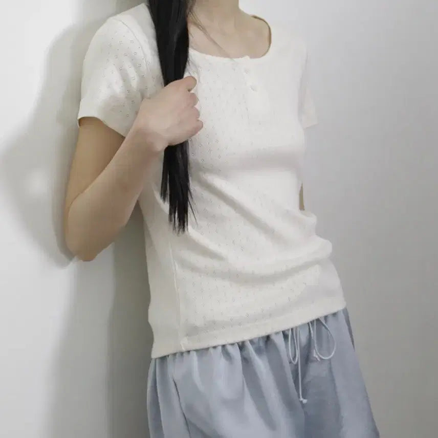 [BUNJANG] Deerstalker Point Button Short-Sleeve T-Shirt Ivory / 디어스토커 포인트 버튼 반팔티 아이보리