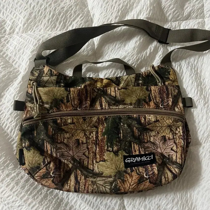 [BUNJANG] Gramicci Shoulder Bag / 그라미치 숄더백