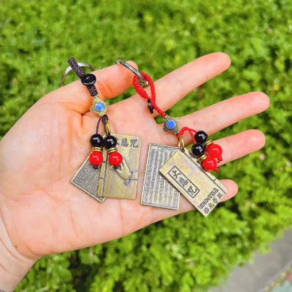 [BUNJANG] Brass Engraved Buddhist Mantra Charm Keyring Set (Red & Black) / 1+1 황동 능엄주 부적 키링 열쇠고리(레드고리+블랙고리 한쌍)