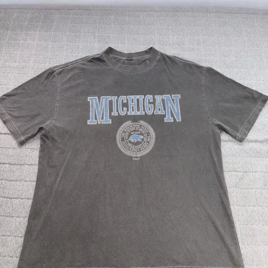[BUNJANG] Travel Michigan Short Sleeve T-Shirt Charcoal L / 트래블 미시간 반팔티 L 차콜