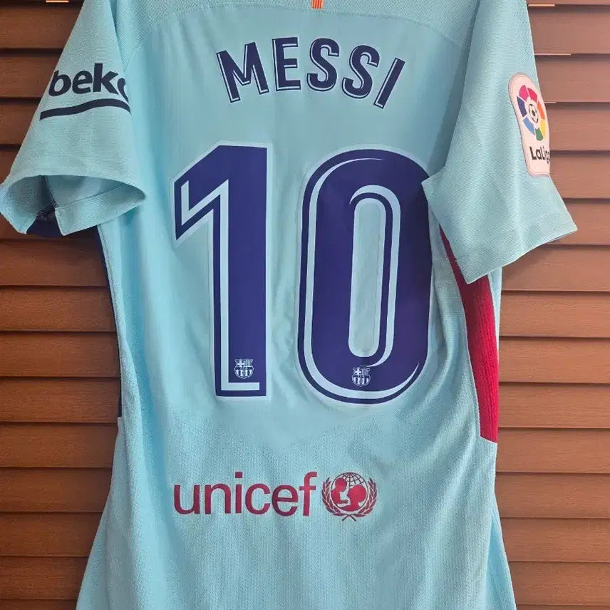 [BUNJANG] 17-18 Barcelona Lionel Messi Player Issue Away Jersey (Nike, Size M) / 17-18 바르셀로나 메시 유니폼 선수지급용
