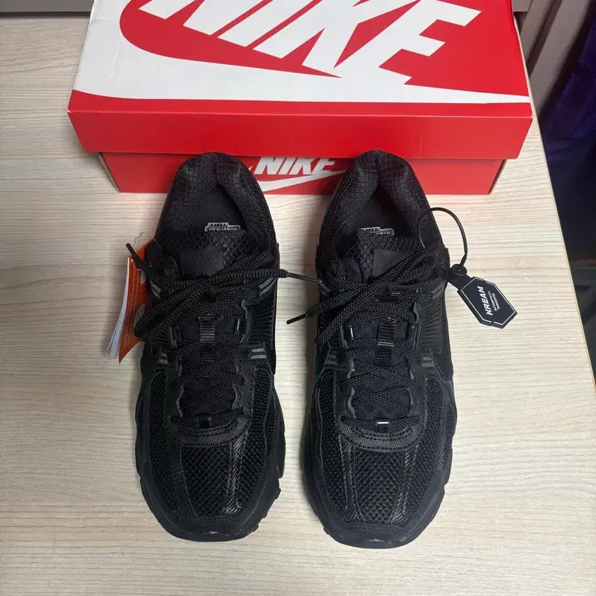 [BUNJANG] Nike Zoom Vomero 5 SP Black / [250] 크림 새상품 나이키 줌 보메로 5 sp 블랙