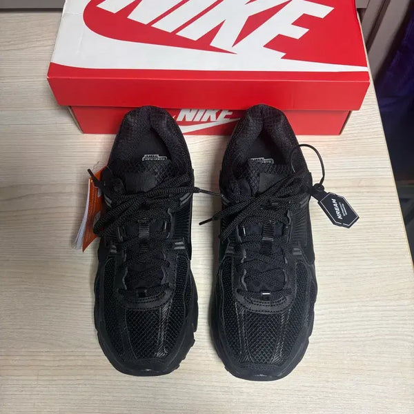 [BUNJANG] Nike Zoom Vomero 5 SP Black / [250] 크림 새상품 나이키 줌 보메로 5 sp 블랙