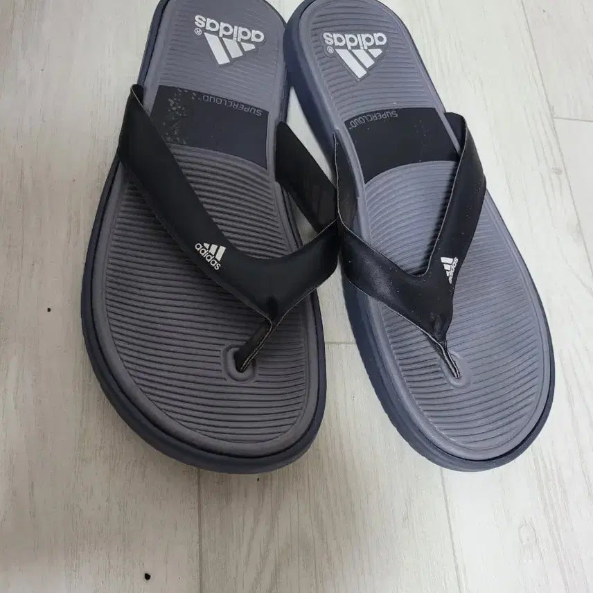 [BUNJANG] Adidas Supercloud Flip-Flops Grey/Black / 아디다스 슈퍼클라우드 쪼리입니다사진에서 보이는 것처럼 그레이와 블랙
