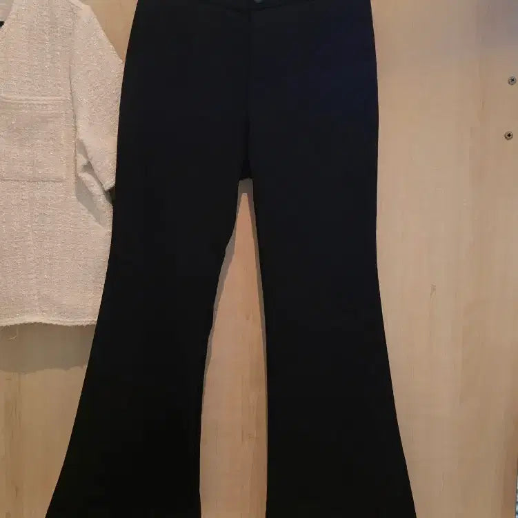 [BUNJANG] Black Bootcut Slacks / 검정색 부츠컷 치즈 슬랙스
