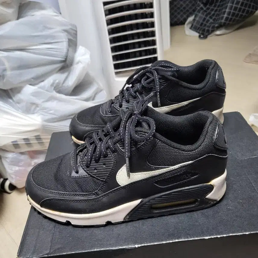 [BUNJANG] Nike Air Max 90 Black White (240mm) / 나이키 에어맥스 90 블랙 화이트 240mm 상태매우좋음