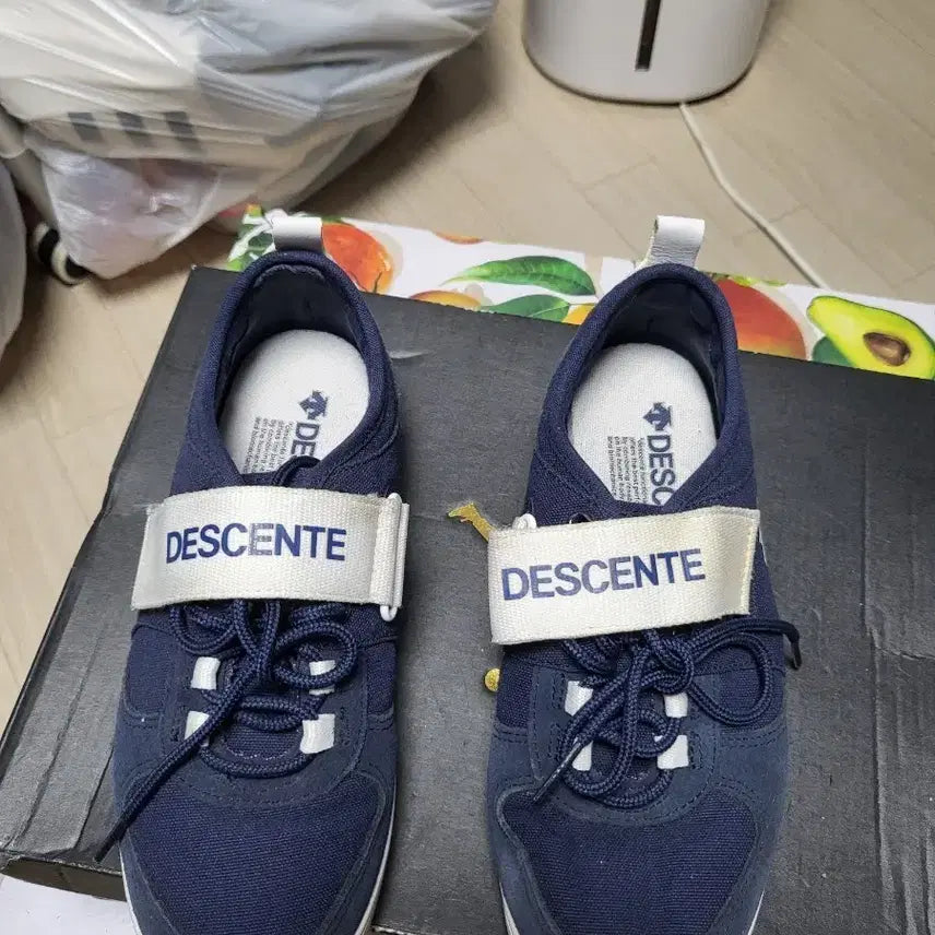 [BUNJANG] Descente Navy Sneakers 230mm / 데상트 스니커즈 네이비 230mm 상태매우좋음