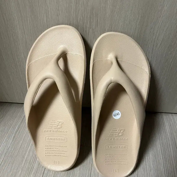 [BUNJANG] New Balance x To&Co Flip-Flops Beige L260-275 / 새상춤L260~275 뉴발란스x토앤토 플립플랍 베이지