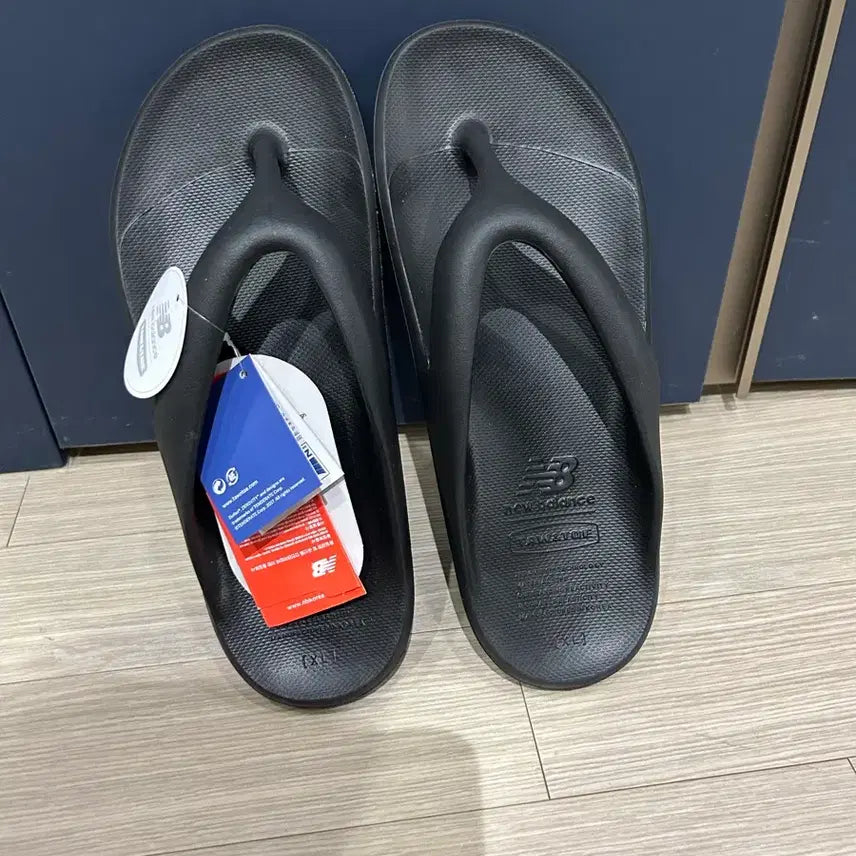 [BUNJANG] New Balance Toa & Toe Flip Flops Black XL (280-295) / 새상품 XL280~295 뉴발란스 토앤토 플립플랍 블랙