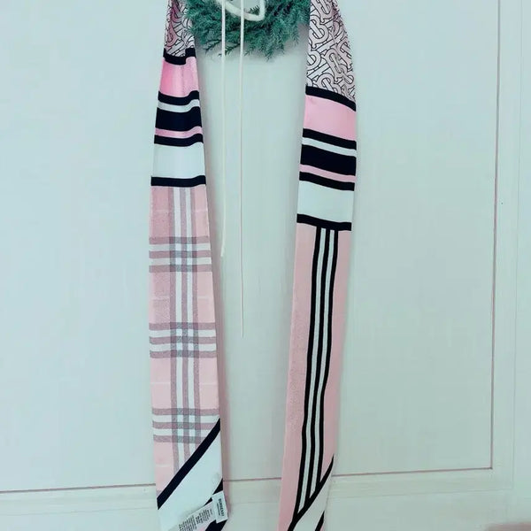 [BUNJANG] Burberry Silk Scarf Signature Print / 버버리 실크 스카프