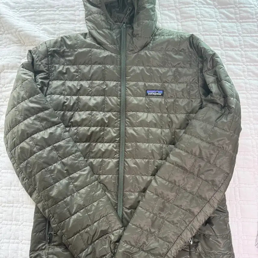 [BUNJANG] Patagonia Nano Puff Jacket Khaki Olive / [M] 파타고니아 나노퍼프 카키 올리브
