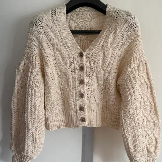 [BUNJANG] Crochet Knit Cardigan Beige / 크로셰 니트 가디건 베이지