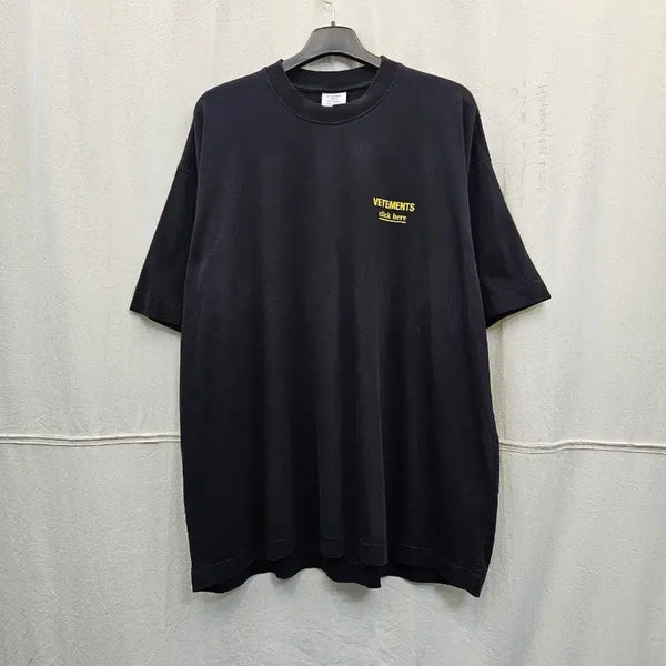 [BUNJANG] VETEMENTS Click Here Black T-Shirt / 베트멍 Click Here 블랙 반팔티 .459