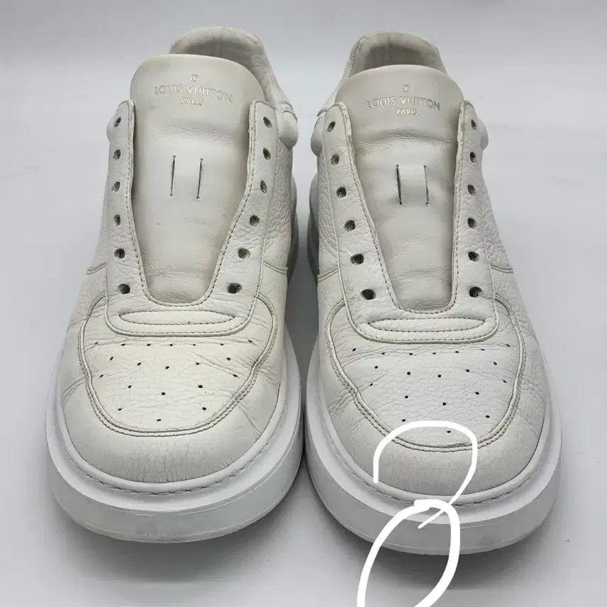 [BUNJANG] Louis Vuitton Sneakers (Size 8 / 270) / 루이비통 스니커즈 8 (270)