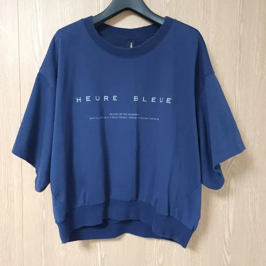 [BUNJANG] System 2023 Wide Sleeve Lettering T-Shirt / 23년도 한섬 시스템) 와이드 슬리브 레터링 티셔츠