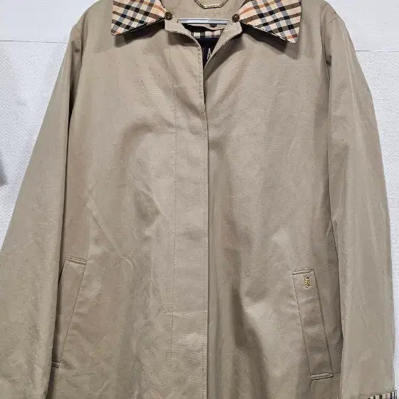 [BUNJANG] Daks Check Collar Trench Coat Beige / 닥스 체크 카라 트렌치 코트 베이지