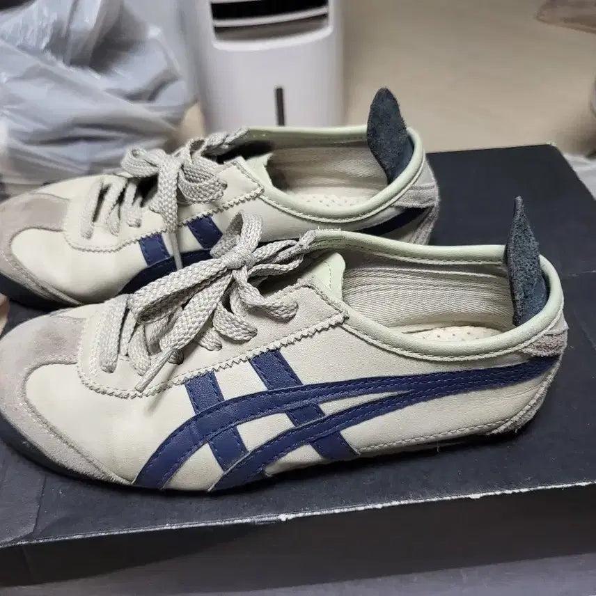 [BUNJANG] Onitsuka Tiger Mexico 66 Beige Navy 235mm / 오니츠카타이거 멕시코66 베이지 네이비 235mm 상태좋음