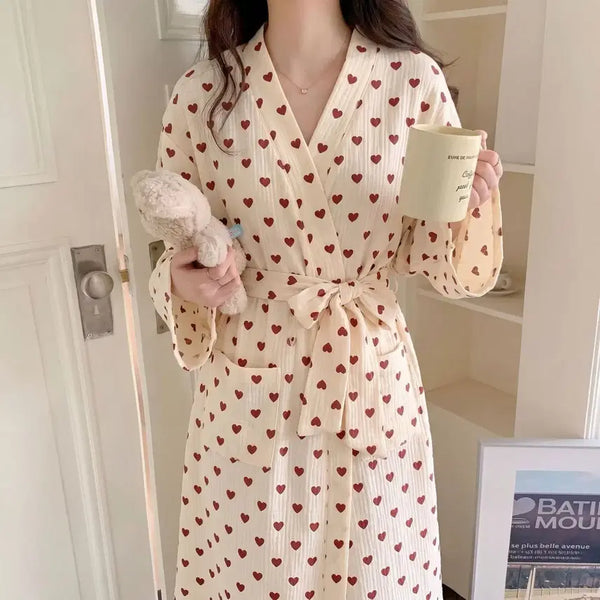 [BUNJANG] Hello Kitty Embroidered Dot Pattern Pajama Set / 새상품) 로브 잠옷 파자마 홈웨어