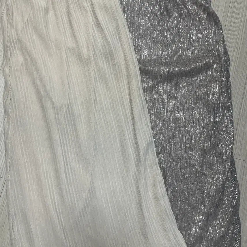 [BUNJANG] Navy Midi Skirt with Waist Banding / 치마