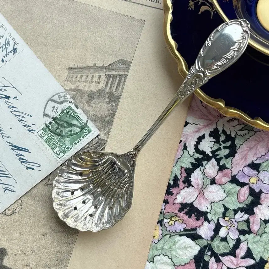 [BUNJANG] M.L & Co. Silverplate Tea Strainer / 영국 앤틱 M.L & Co 실버플레이트 티스트레이너