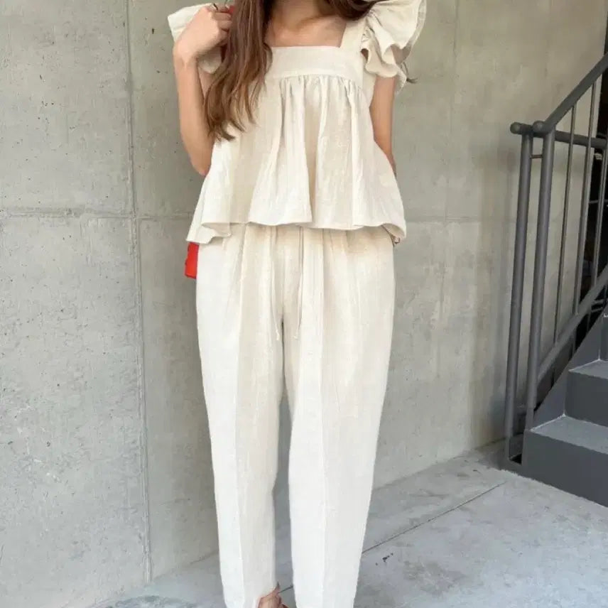 [BUNJANG] Linen Frill Square Neck Sleeveless Blouse & Linen Wide Pants Set (Black) / 린넨 프릴 스퀘어넥 나시블라우스 & 린넨 마 와이드팬츠 (블랙)
