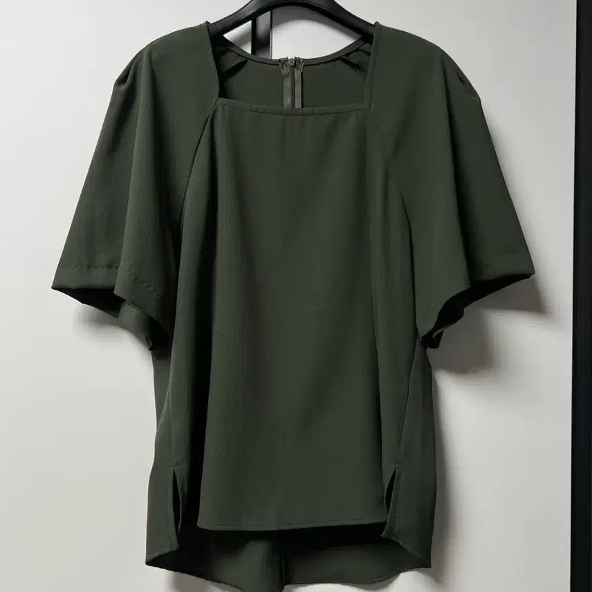 [BUNJANG] Square Neck Blouse (Premium Fabric) / 소재 좋은 스퀘어넥 블라우스