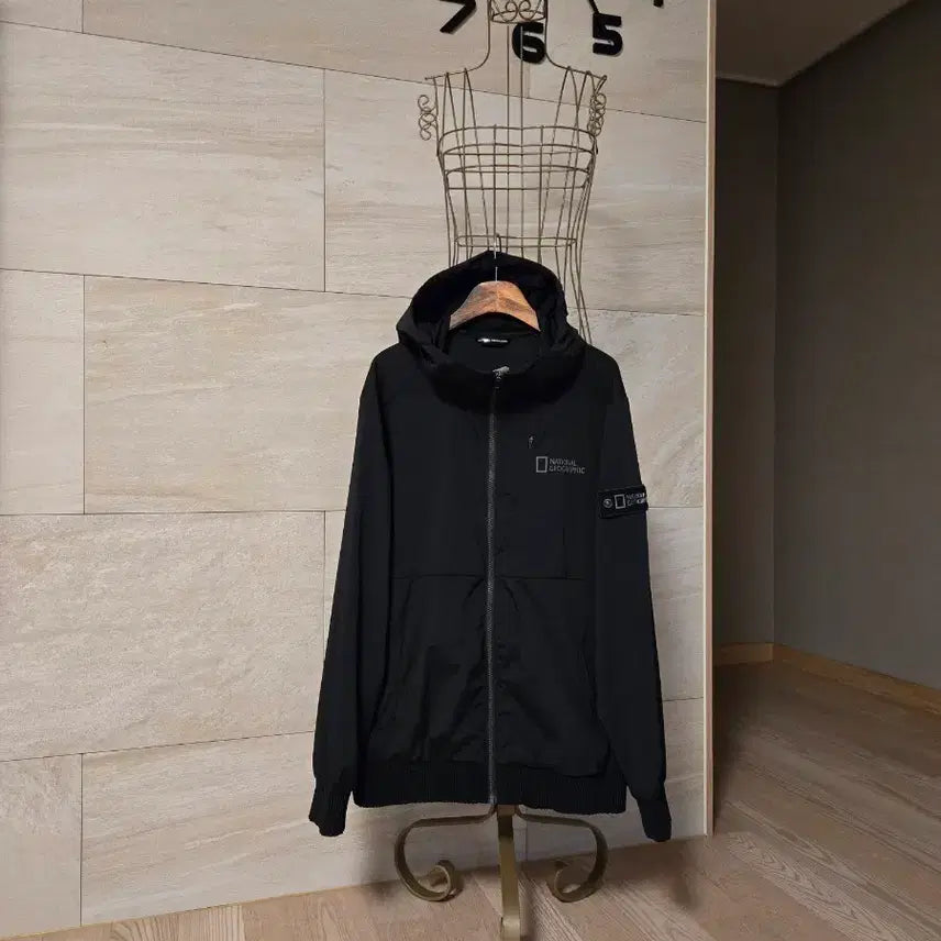 [BUNJANG] National Geographic Men's Windbreaker Jacket Black L/100 / [100/L] 내셔널지오그래픽 남성 바람막이 자켓