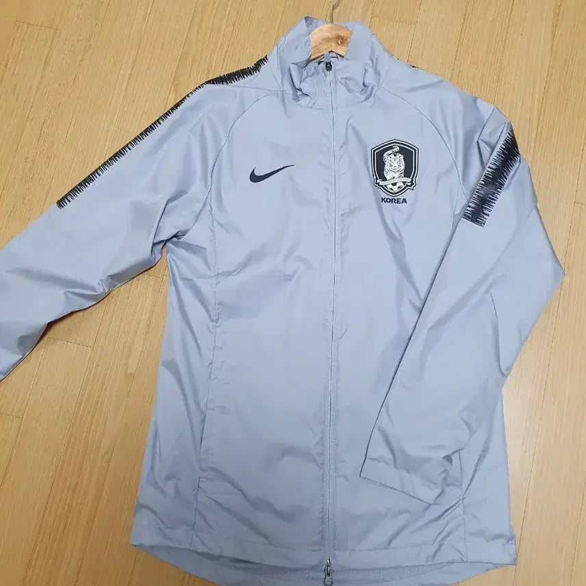 [BUNJANG] Nike South Korea 18-20 National Football Team Player Issue Coach Rain Jacket L / 나이키 대한민국 18-20 축구 국가대표 지급용 코치 레인자켓