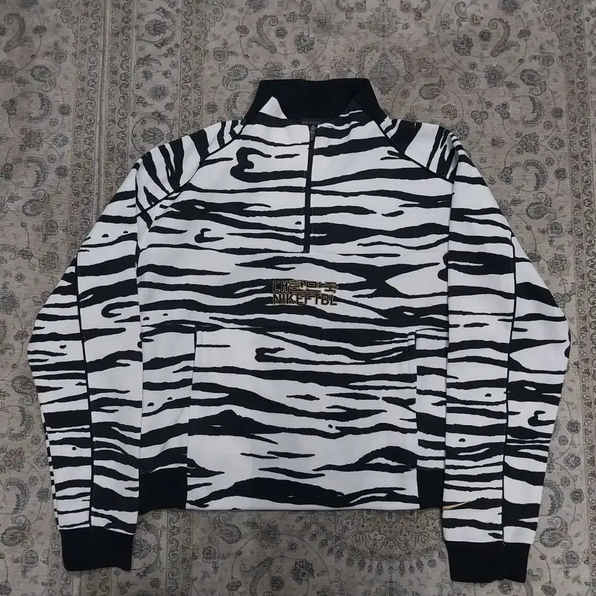 [BUNJANG] Nike x South Korea National Football Team Zebra Crop Half-Zip Jacket (M) / 나이키 X 대한민국 축구국대 지브라 크롭 반집업자켓 M