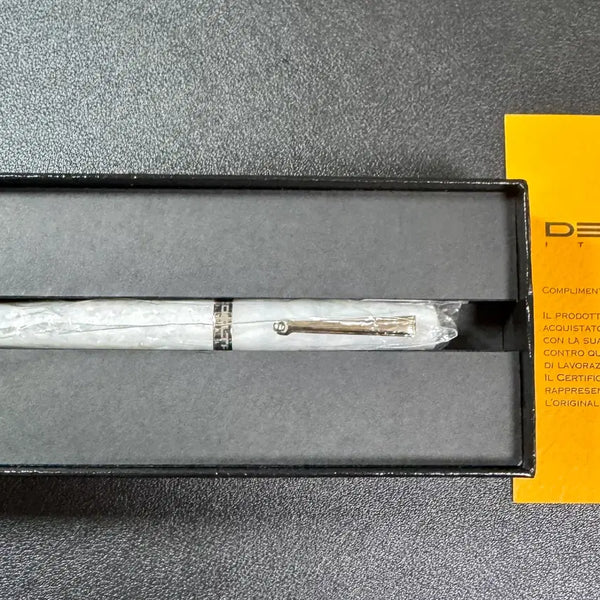 [BUNJANG] Delta Intesa 2.0 White M-Nib Fountain Pen / [미사용] 델타 인테사 2.0 화이트 M닙 이탈리아 만년필