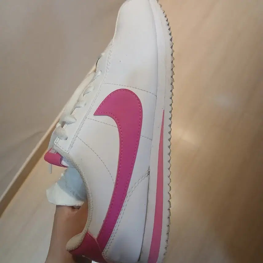 [BUNJANG] Nike Cortez White Pink Women's Shoes / 나이키 코르테즈 화이트 핑크 235