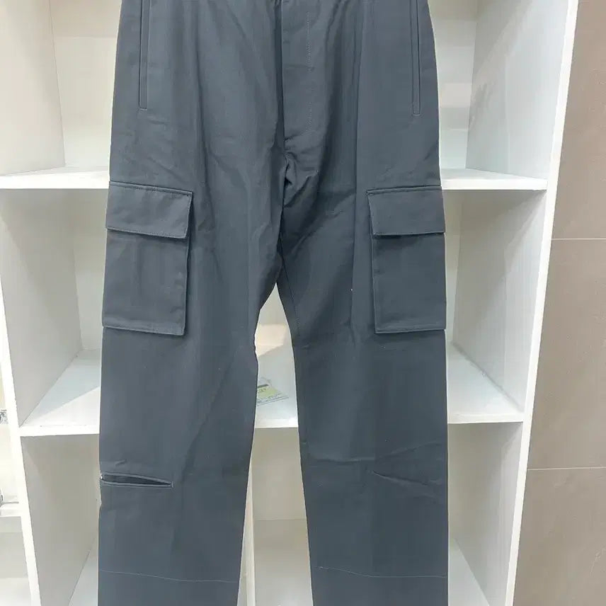 [BUNJANG] Off-White Straight Cargo Pants L / 오프화이트 스트레이트 카고 팬츠 L