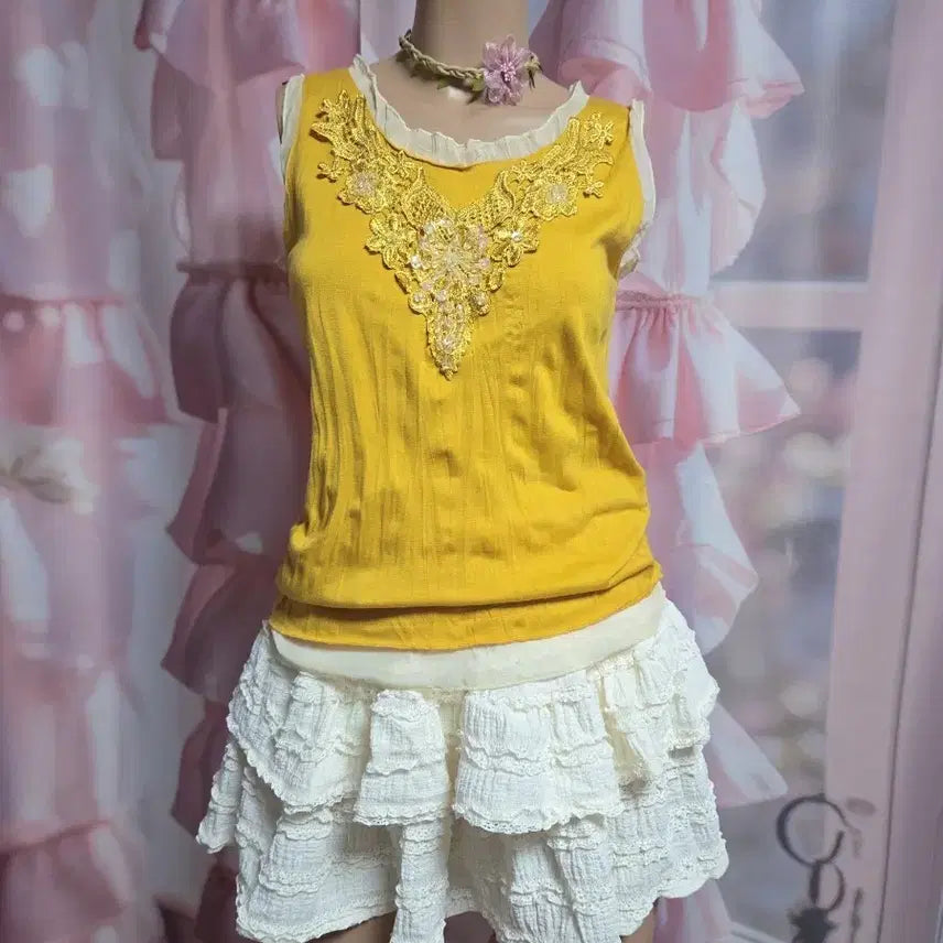 [BUNJANG] Axis Farm Mori Girl Jewel Punching Sleeveless Top / 엑시즈팜 모리걸 보석 펀칭 나시