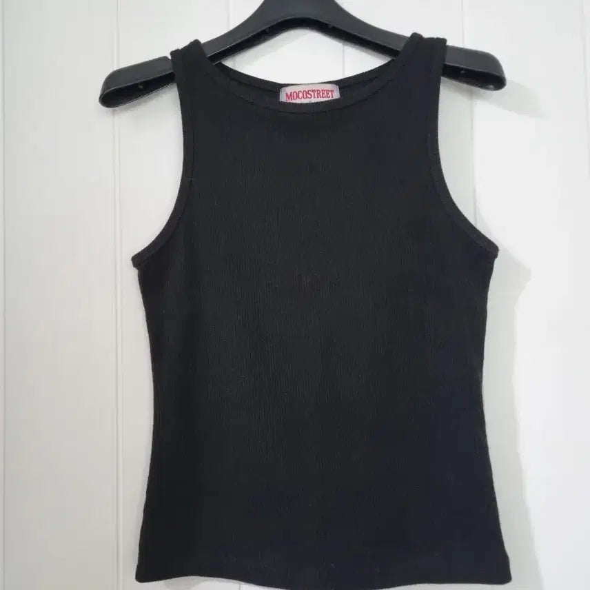 [BUNJANG] Moco Street Ribbed Sleeveless Top - Black / (새상품)모코스트릿 골지 민소매 탑 블랙 나시티
