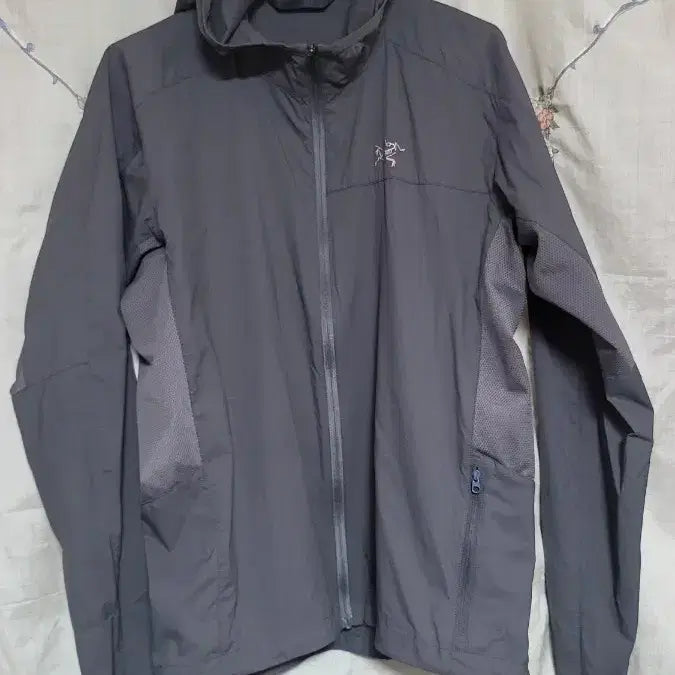 [BUNJANG] Arc'teryx Windbreaker Jacket Size S / 아크테릭스 바람막이 자켓 S (175/96A)
