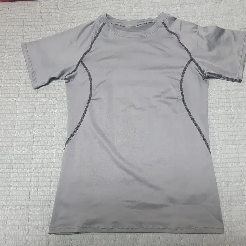 [BUNJANG] Functional Short Sleeve T-Shirt - Gray, Size S / 회색 기능성 반팔티 S 사이즈