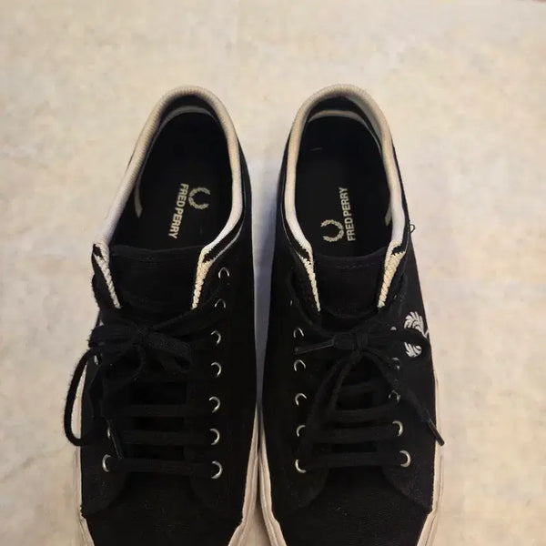 [BUNJANG] Fred Perry Black Canvas Sneakers 270 / 프레드페리(Fred Perry) 블랙 캔버스 스니커즈 270
