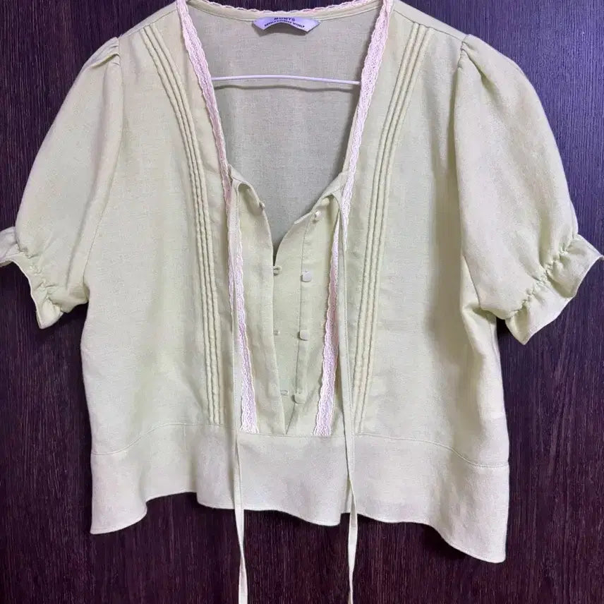[BUNJANG] Monts Short Sleeve Summer Blouse - Light Green / 몬츠 반팔 여름 블라우스 연두색 초록색