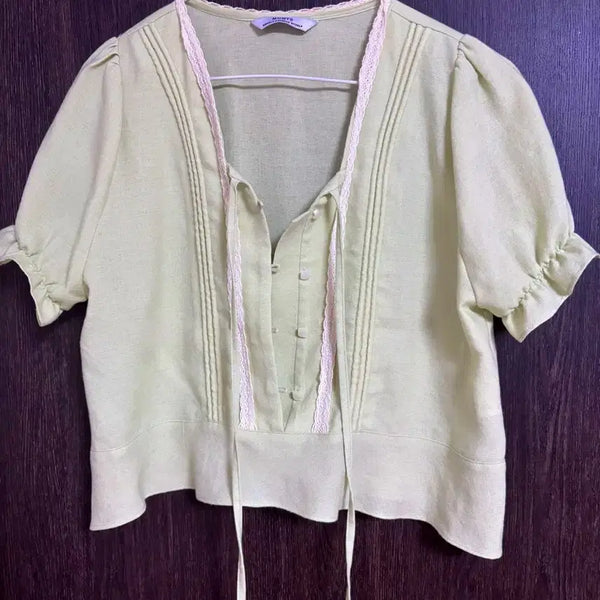 [BUNJANG] Monts Short Sleeve Summer Blouse - Light Green / 몬츠 반팔 여름 블라우스 연두색 초록색