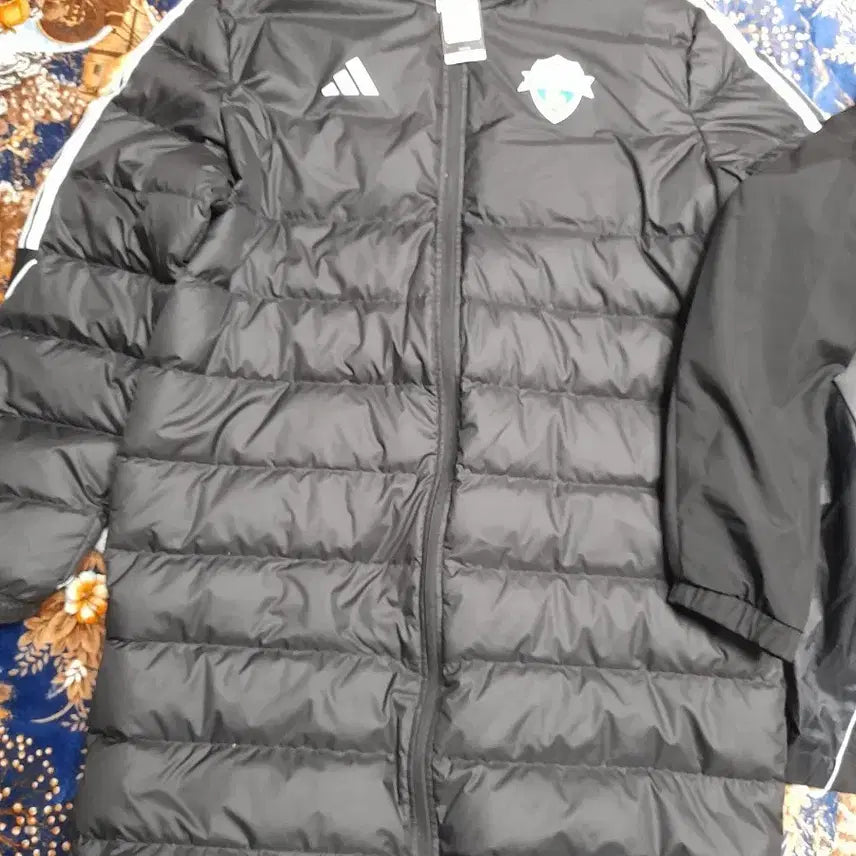 [BUNJANG] Jeonbuk Hyundai Adidas Bundle Set: Long Padded Coat, Championship Hoodie, Bag, Japan GK Jersey / 일괄판매가격:전북현대:아디다스롱패딩/우승후드집업/가방/일본GK유니폼