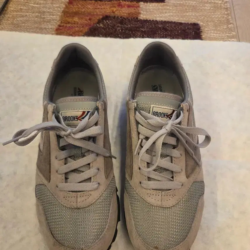 [BUNJANG] Brooks Running Shoes Grey Size 270 / 브룩스 운동화 그레이 270