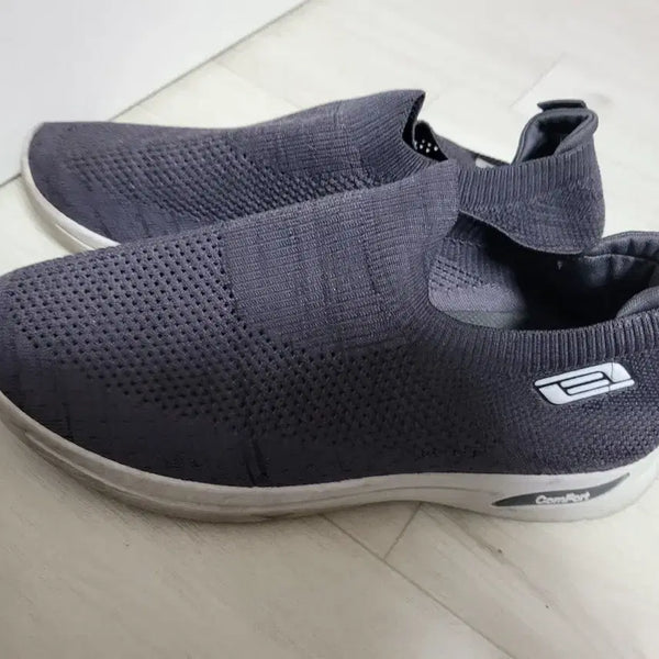 [BUNJANG] Knit Slip-on Walking Shoes / 제목: [사이즈 44 / 275~280] 가볍고 편안한 니트 슬립온이에