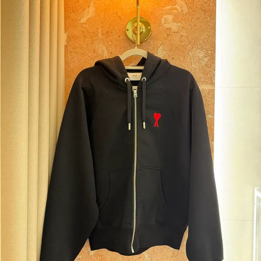 [BUNJANG] Authentic ARMY Heart Logo Hoodie Zip-up Black L / [정품] 아미 하트 로고 후드집업 블랙L사이즈