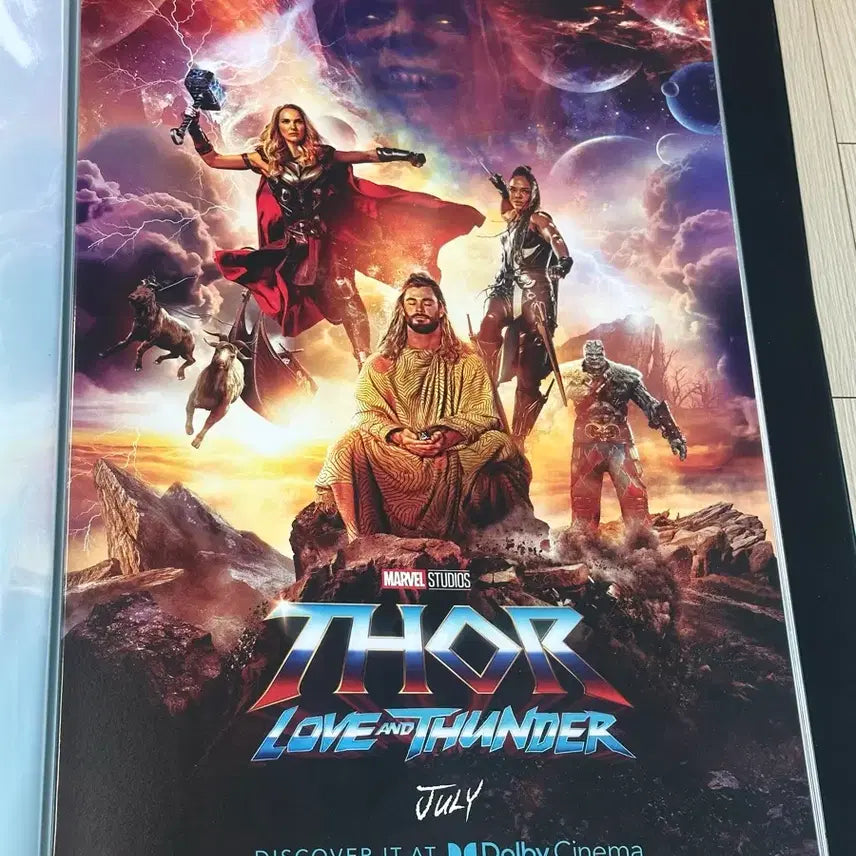 [BUNJANG] Thor: Love and Thunder Dolby Cinema A3 Poster / [초희귀한정판]영화 마블 토르 러브앤썬더 돌비 dolby 포스터(A3)