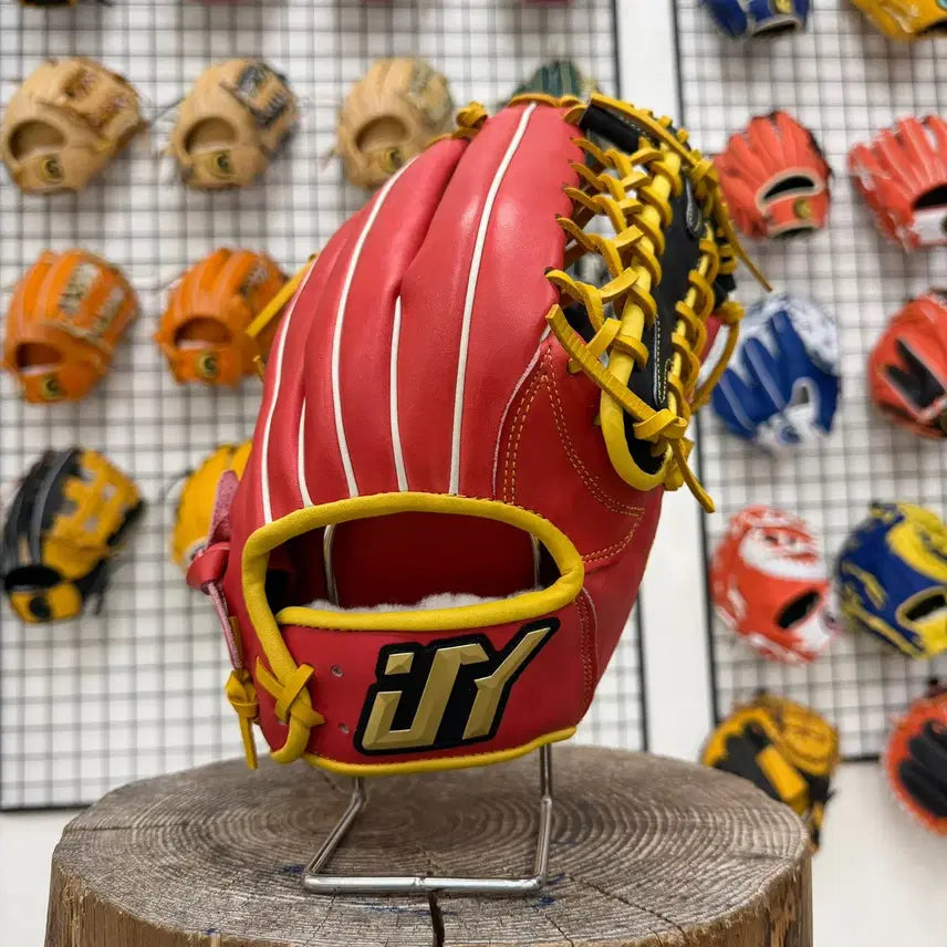 [BUNJANG] Scooty Outfield Glove Rose 13-inch T-Belt Web / 스쿠티 외야글러브 [로즈] 13인치 티벨트웹 길들이기 완료