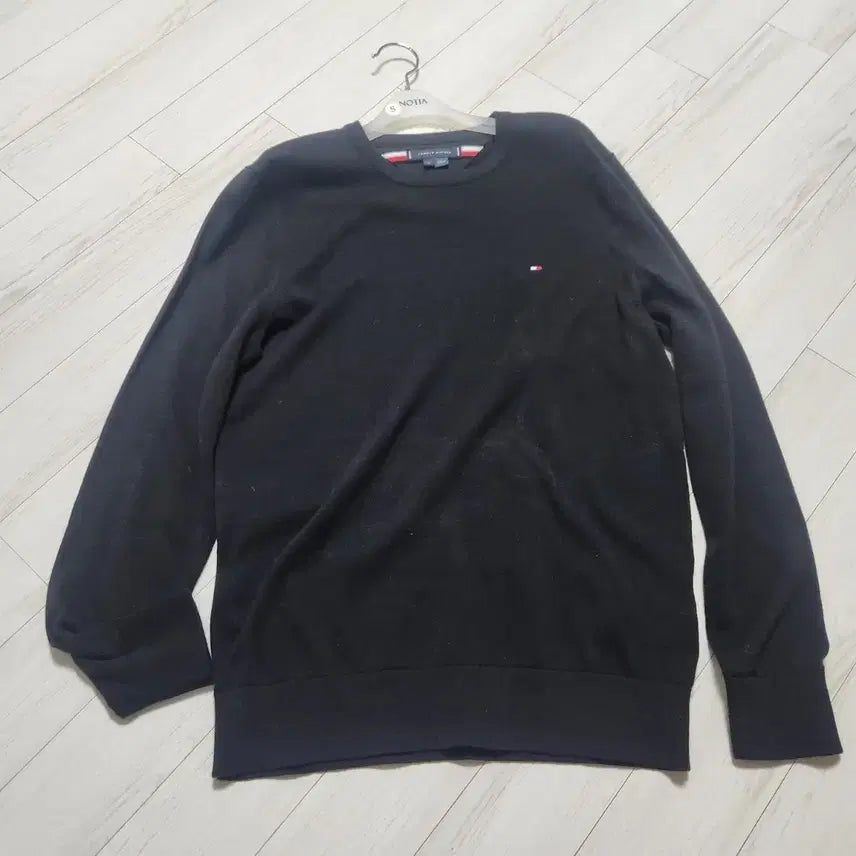 [BUNJANG] Tommy Hilfiger Women's Black Knit Sweater (M Size) / 타미힐피거 여성 블랙 니트(m사이즈) 팝니다