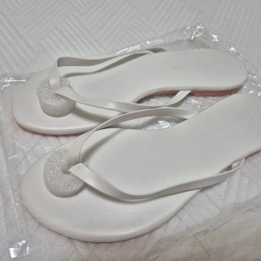 [BUNJANG] White Clog Slippers - Size 250 / 조리 슬리퍼 화이트 250사이즈 새상품